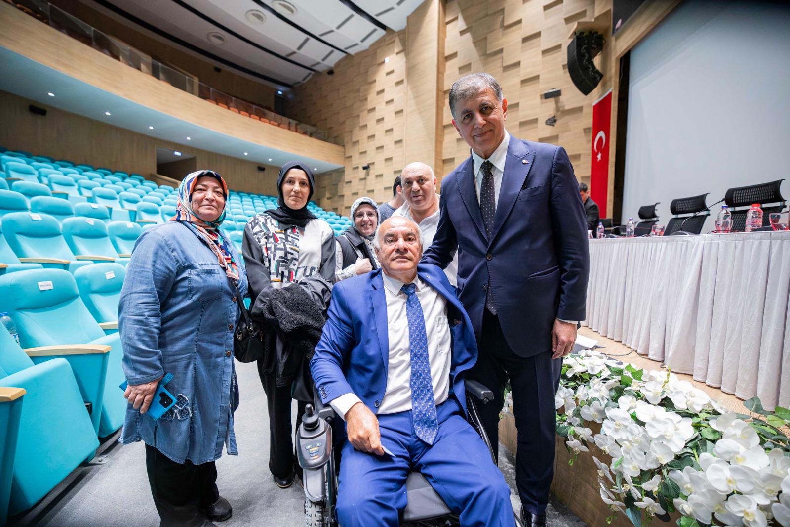 ENGELLİ SORUNLARI VE TALEPLERİ İZMİR’DE MASAYA YATIRILDI