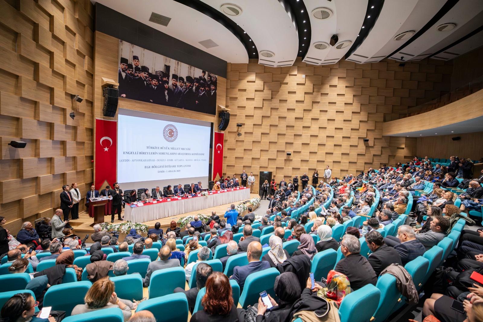 ENGELLİ SORUNLARI VE TALEPLERİ İZMİR’DE MASAYA YATIRILDI