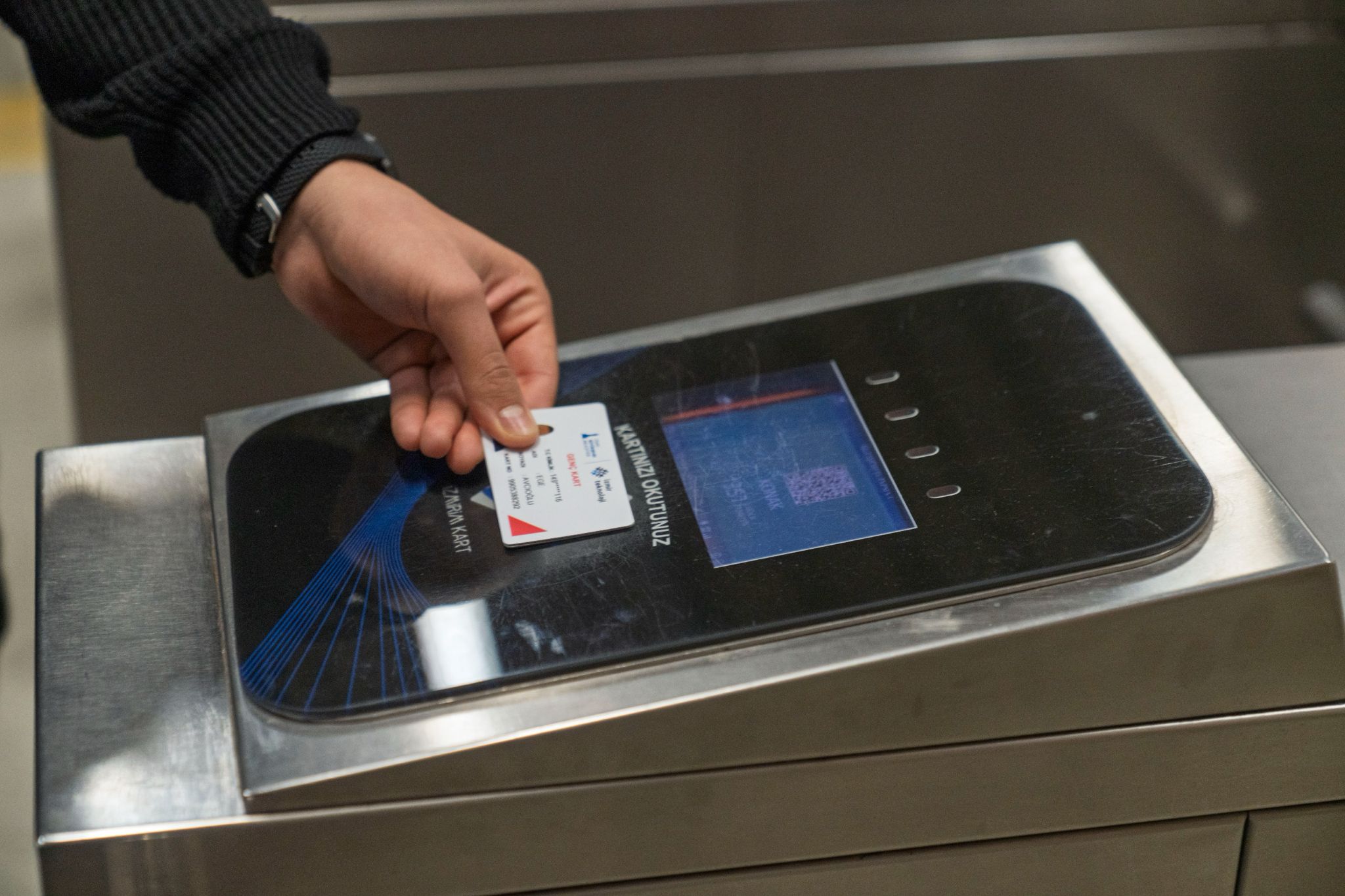 GENÇ İZMİRİM KART DÖNEMİ BAŞLADI