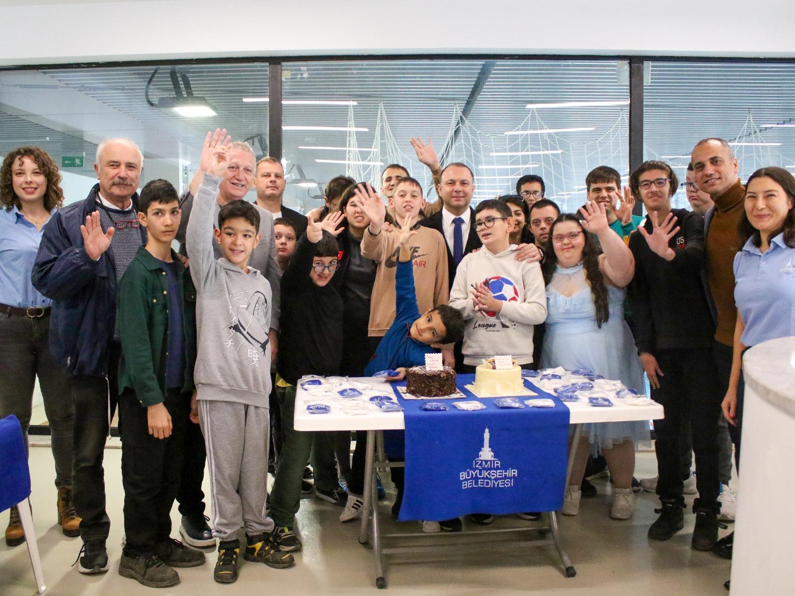 HAVUZ İZMİR’DE “SEVGİ VARSA ENGEL YOKTUR” ETKİNLİĞİ