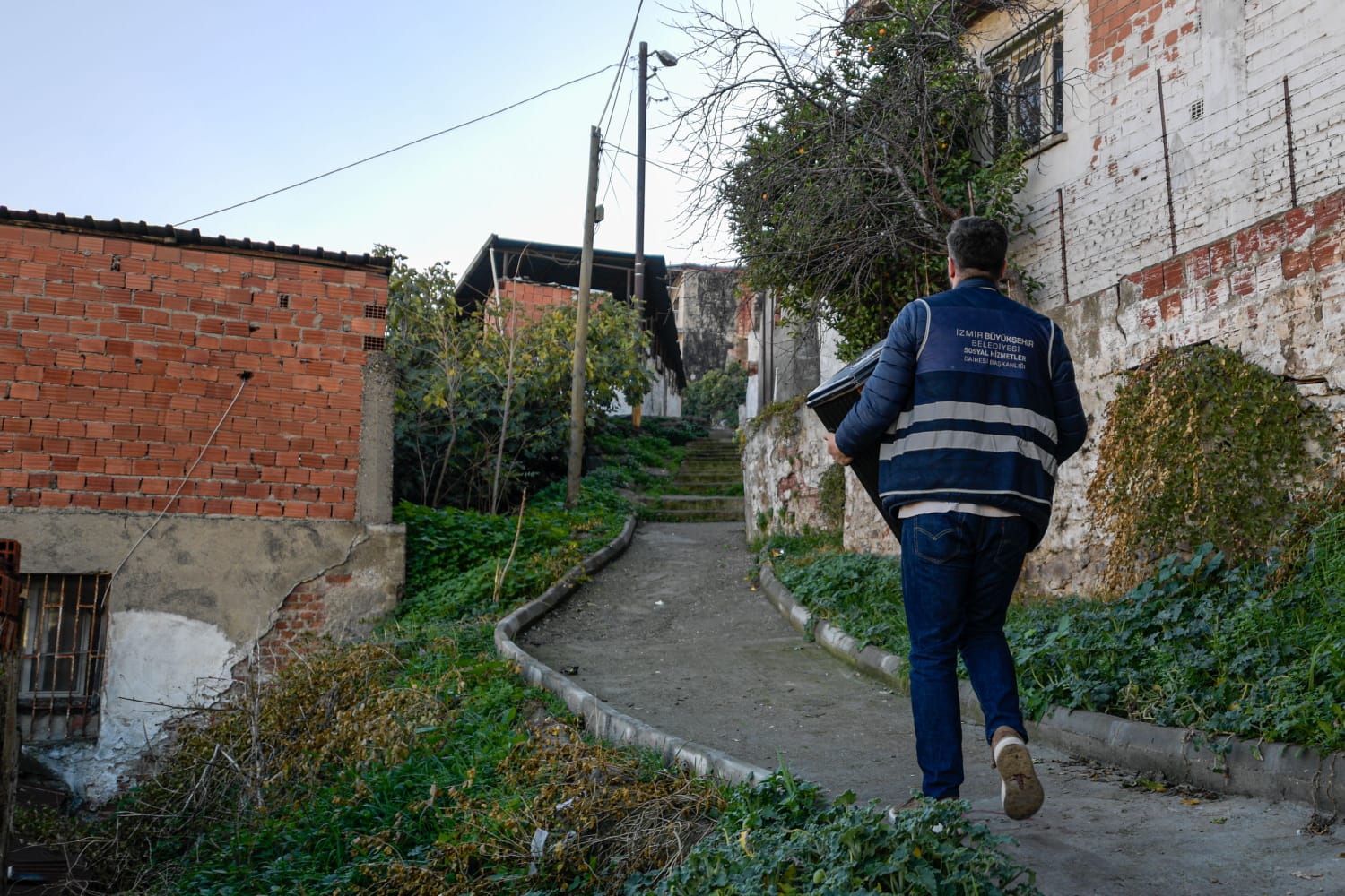 BÜYÜKŞEHİR’DEN KIŞ DESTEK PAKETİ VE NAKDİ YARDIM