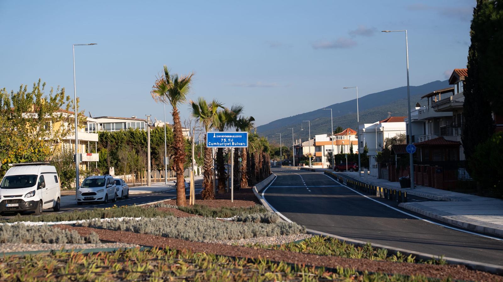 75. YIL BULVARI TRAFİĞE AÇILDI