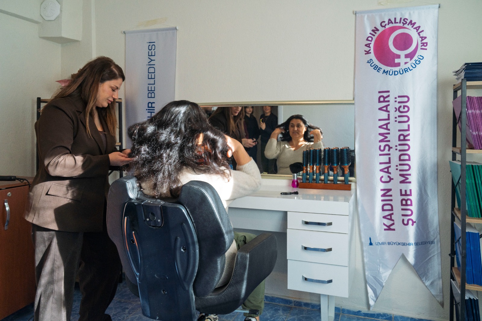 İzmir’de kadınlar için Güçlenme Durakları var