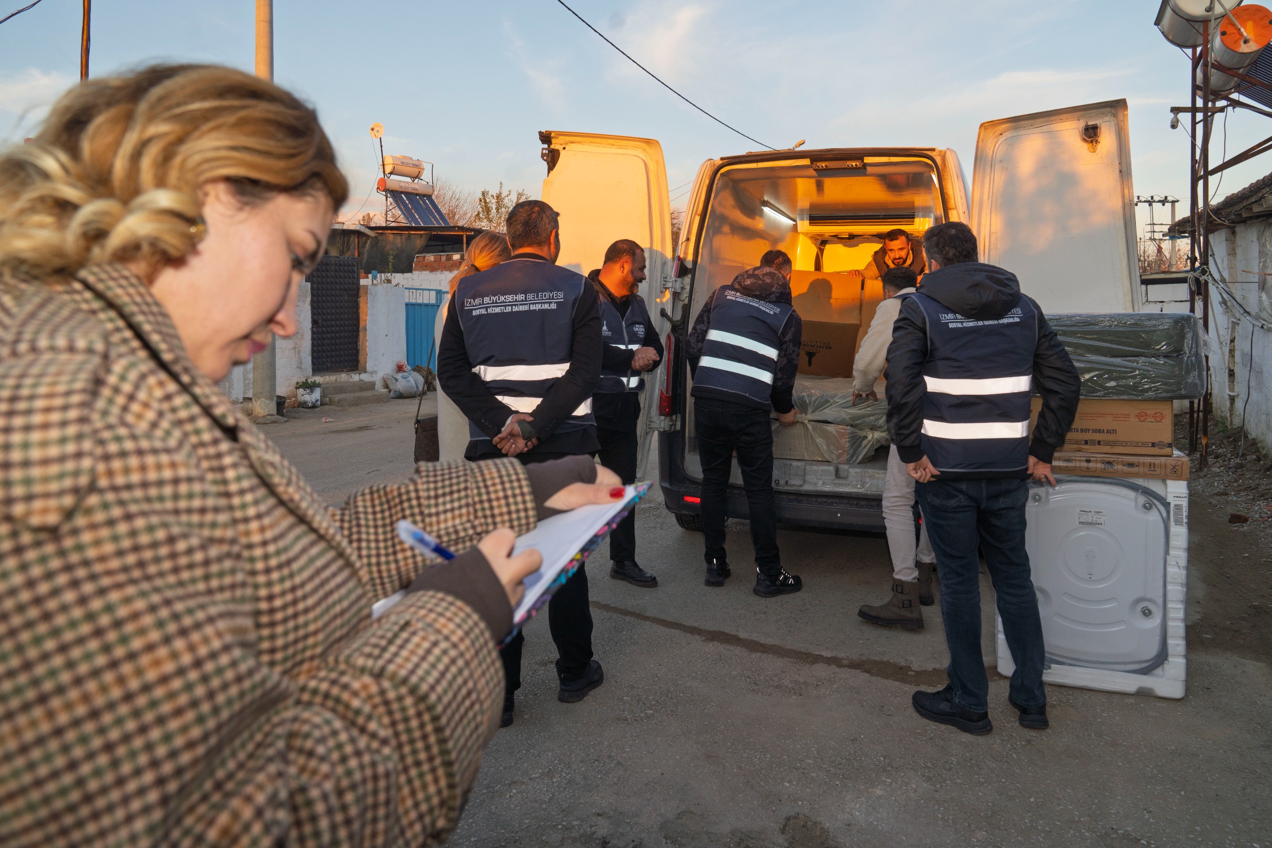 EMOJİLERDEN OKUMA YAZMAYA