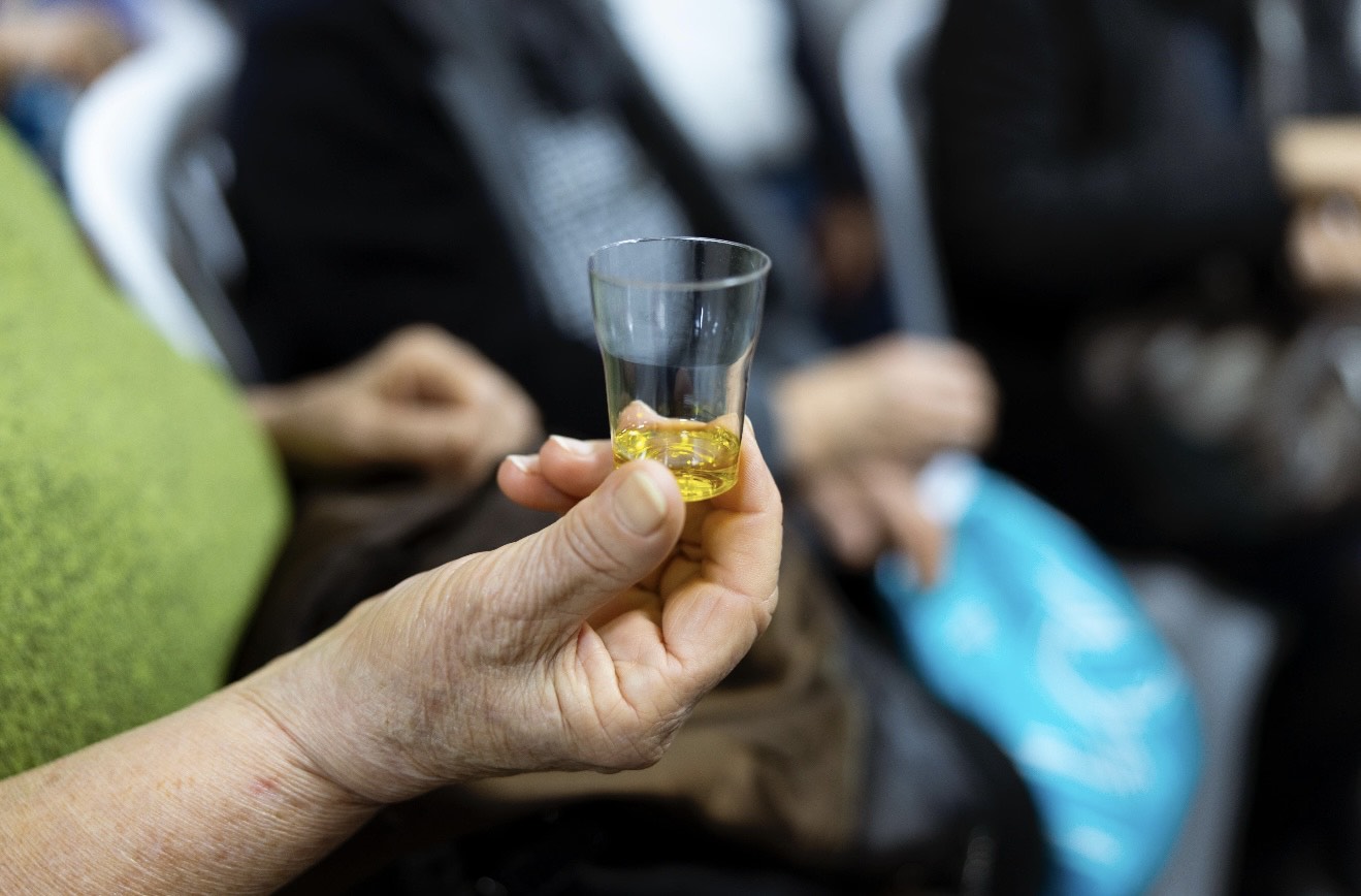 Balçova’da Zeytinyağı Tadım Etkinliğine Yoğun İlgi Balçova’da Zeytinyağı Tadım Etkinliğine Yoğun İlgi