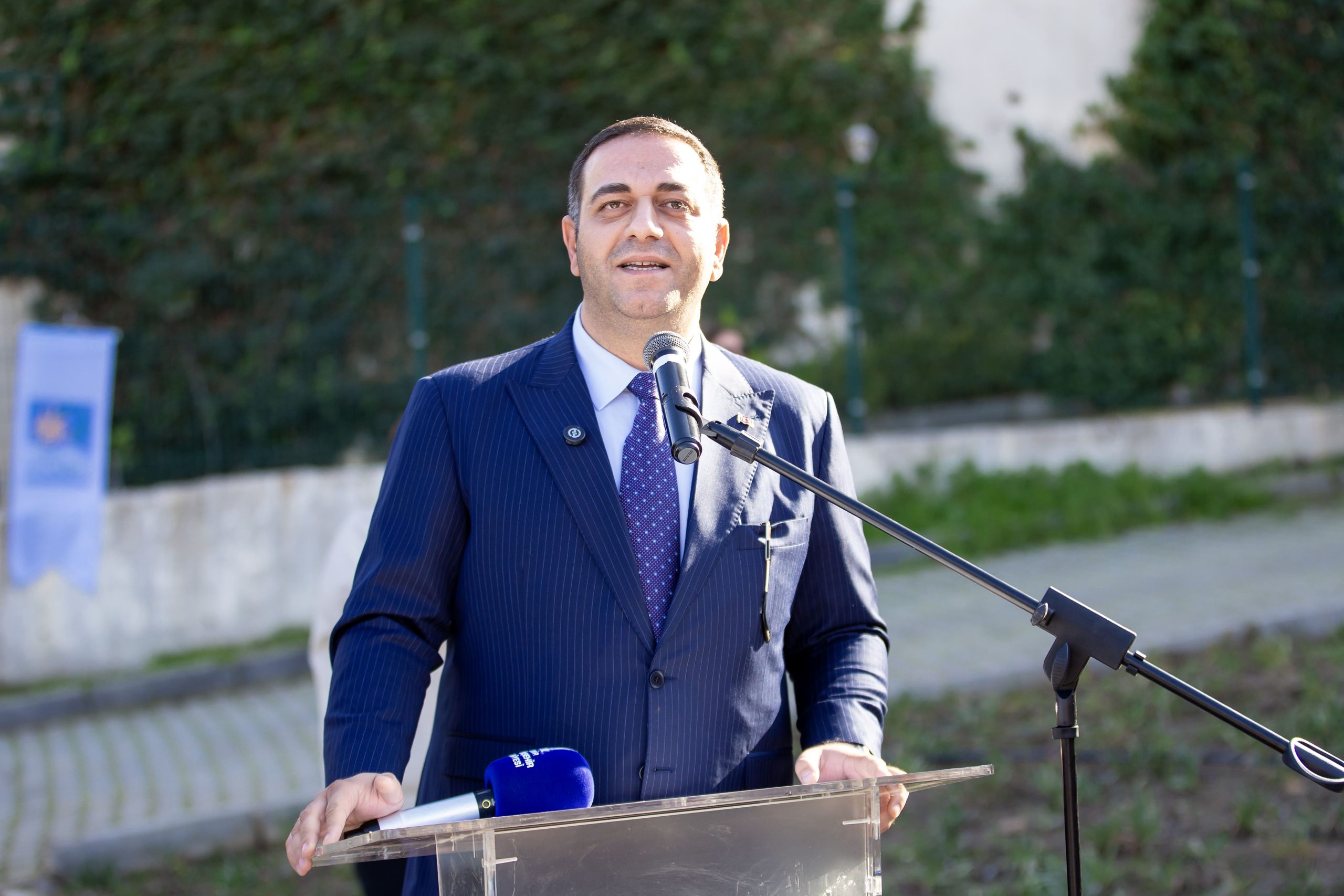 DR. ERG&Uuml;N DEMİR&rsquo;İN ADI NARLIDERE&rsquo;DE &Ouml;L&Uuml;MS&Uuml;ZLEŞTİ