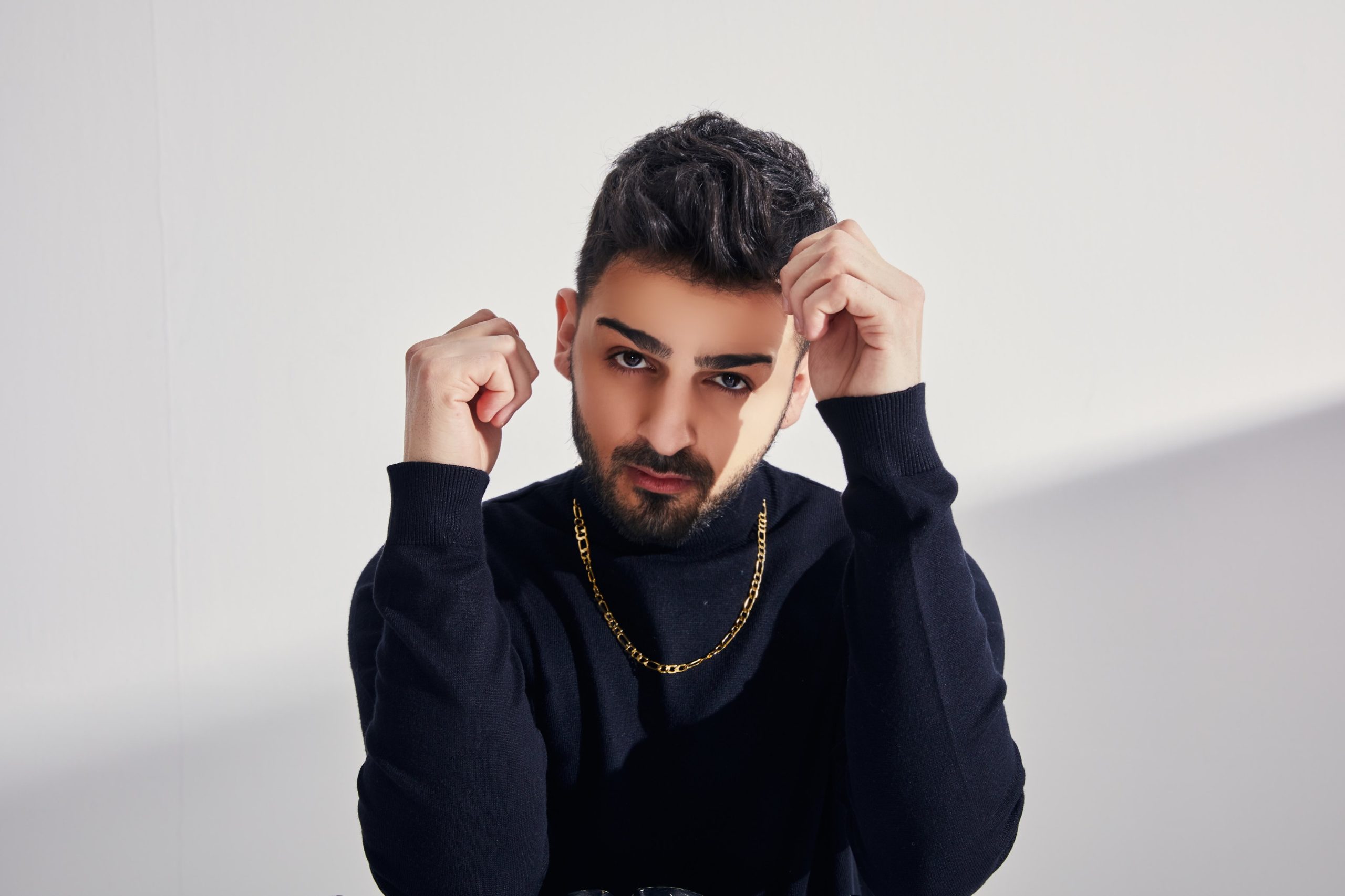 SARP KAYA’DAN TAM KALBE İSABET ŞARKI! SARP KAYA’DAN TAM KALBE İSABET ŞARKI!