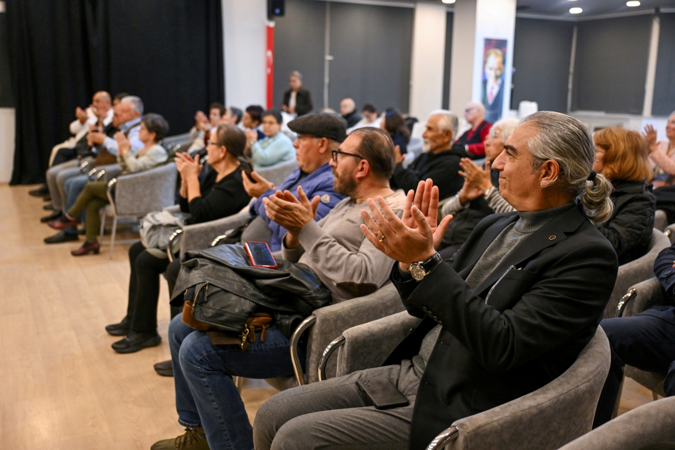 BORNOVA’DA KENT SÖYLEŞİLERİNDE ŞİİR RÜZGÂRI