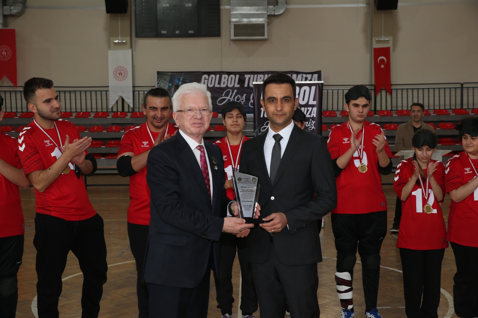 ÇİĞLİ’DE DÜNYA ENGELLİLER GÜNÜ GOLBOL TURNUVASI