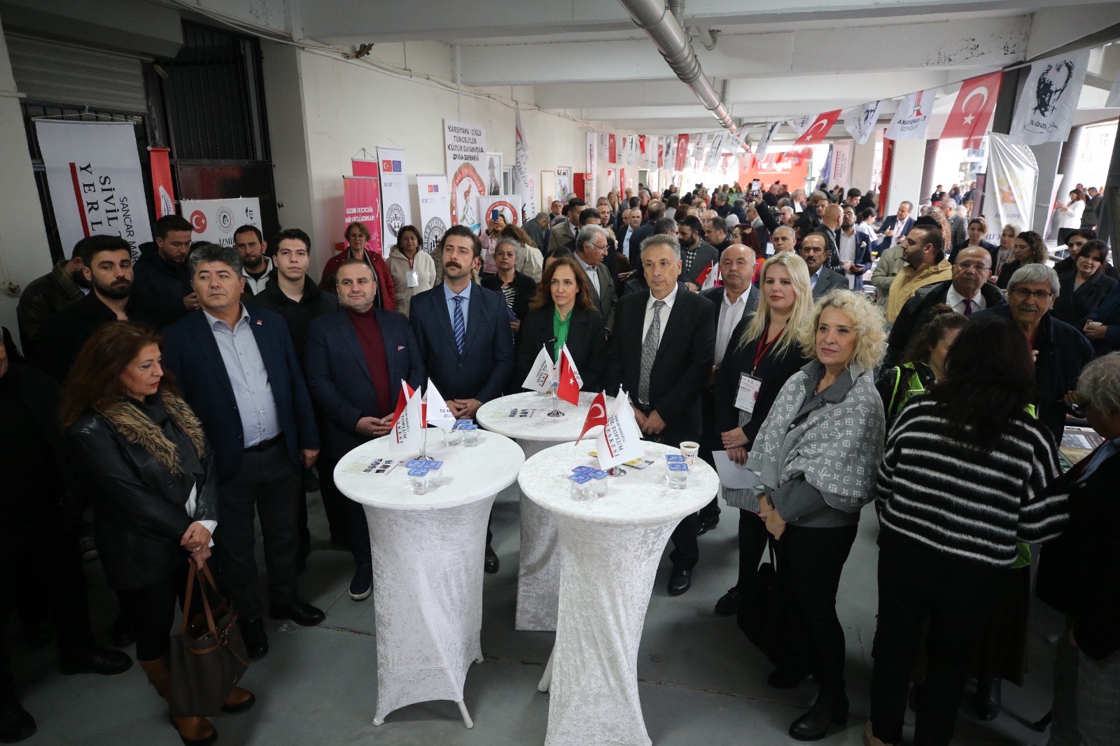 SİVİLFEST KAPILARINI AÇTI SİVİLFEST KAPILARINI AÇTI