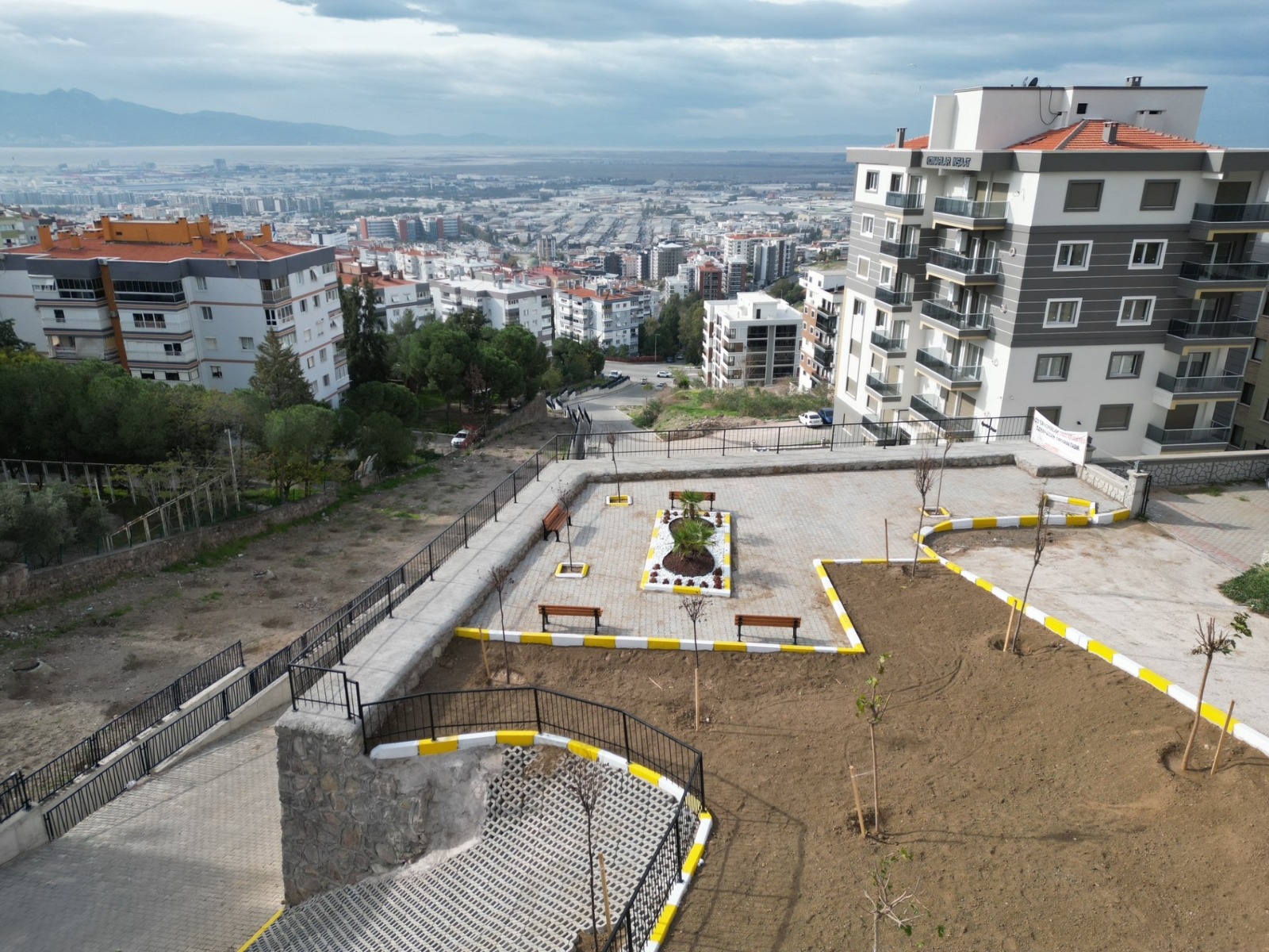 ÇİĞLİ BELEDİYESİ ESENTEPE’DE BÜYÜK DÖNÜŞÜM