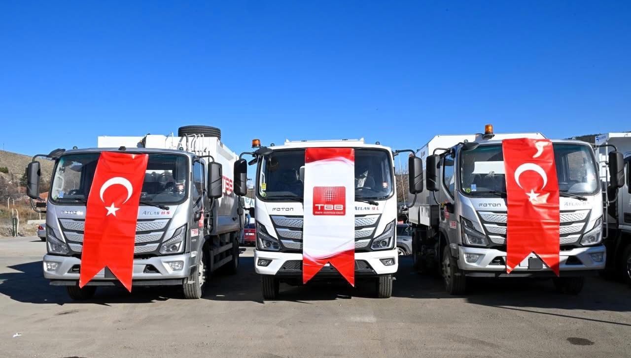 TBB&rsquo;DEN SEFERİHİSAR BELEDİYESİ&rsquo;NE &Ccedil;&Ouml;P KAMYONU DESTEĞİ